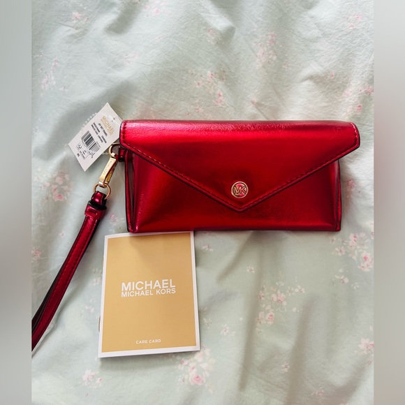 Michael Kors Jet Set Crimson Leather Case with Lanyard - NWT - Picture 1 of 4